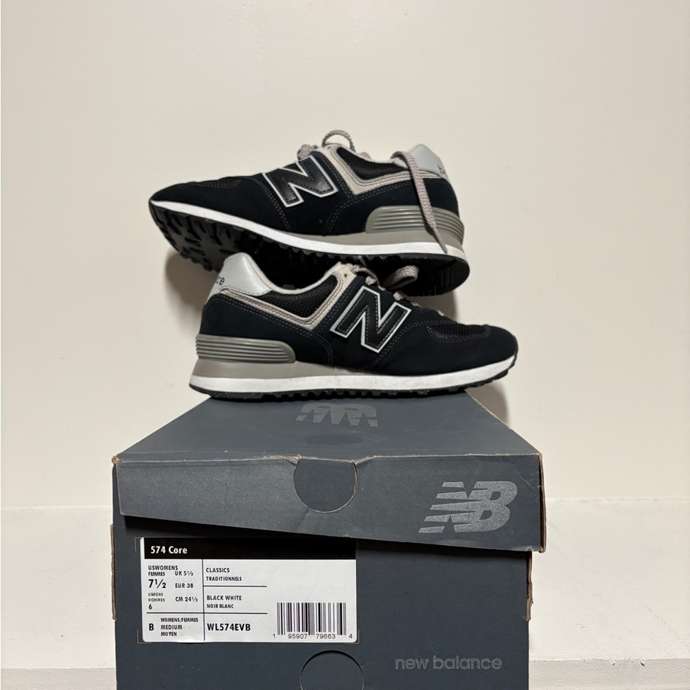 New Balance Black and Gray Sneakers